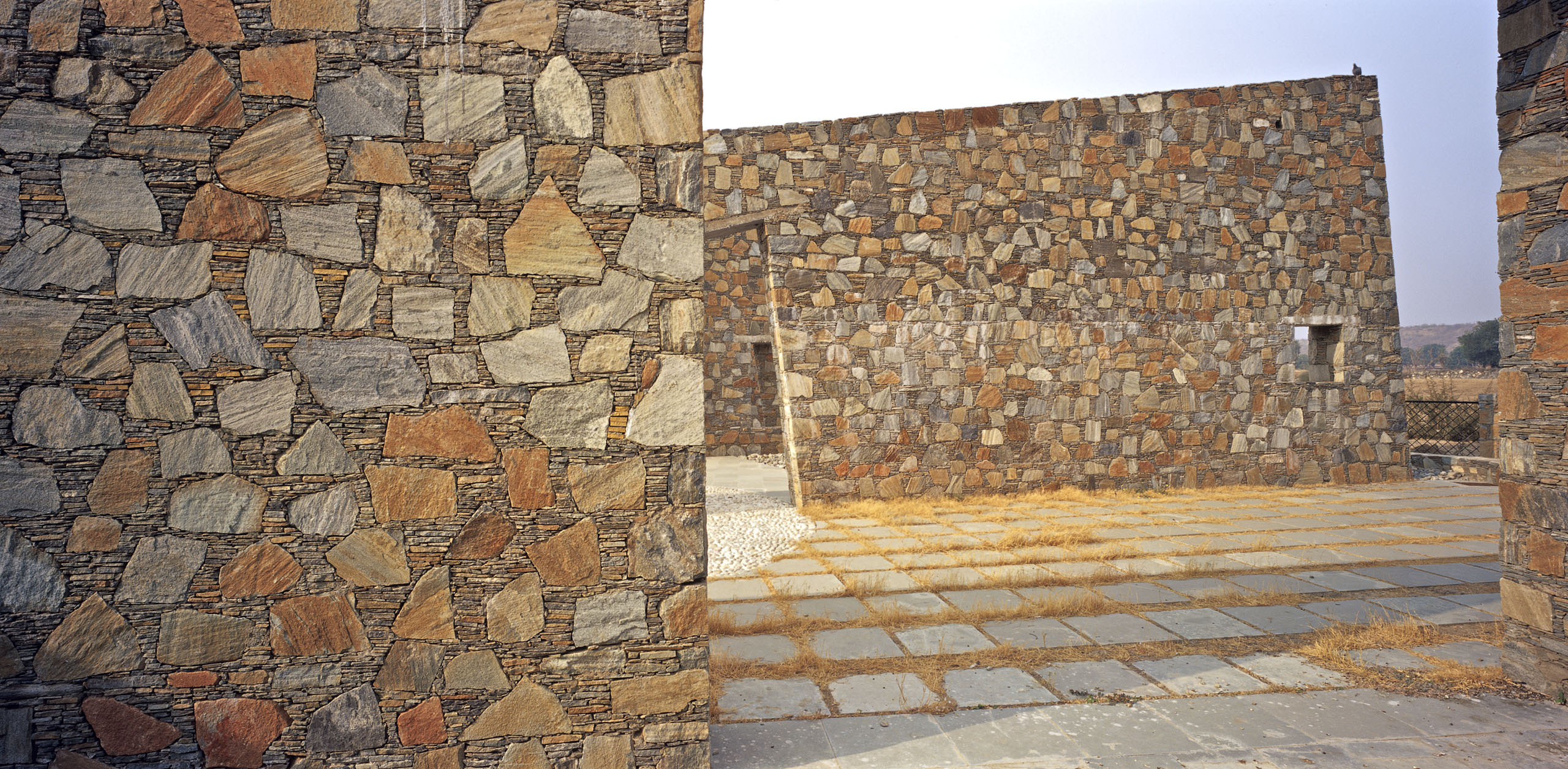 hl09057 · Arya Architects · Mewar Complex A